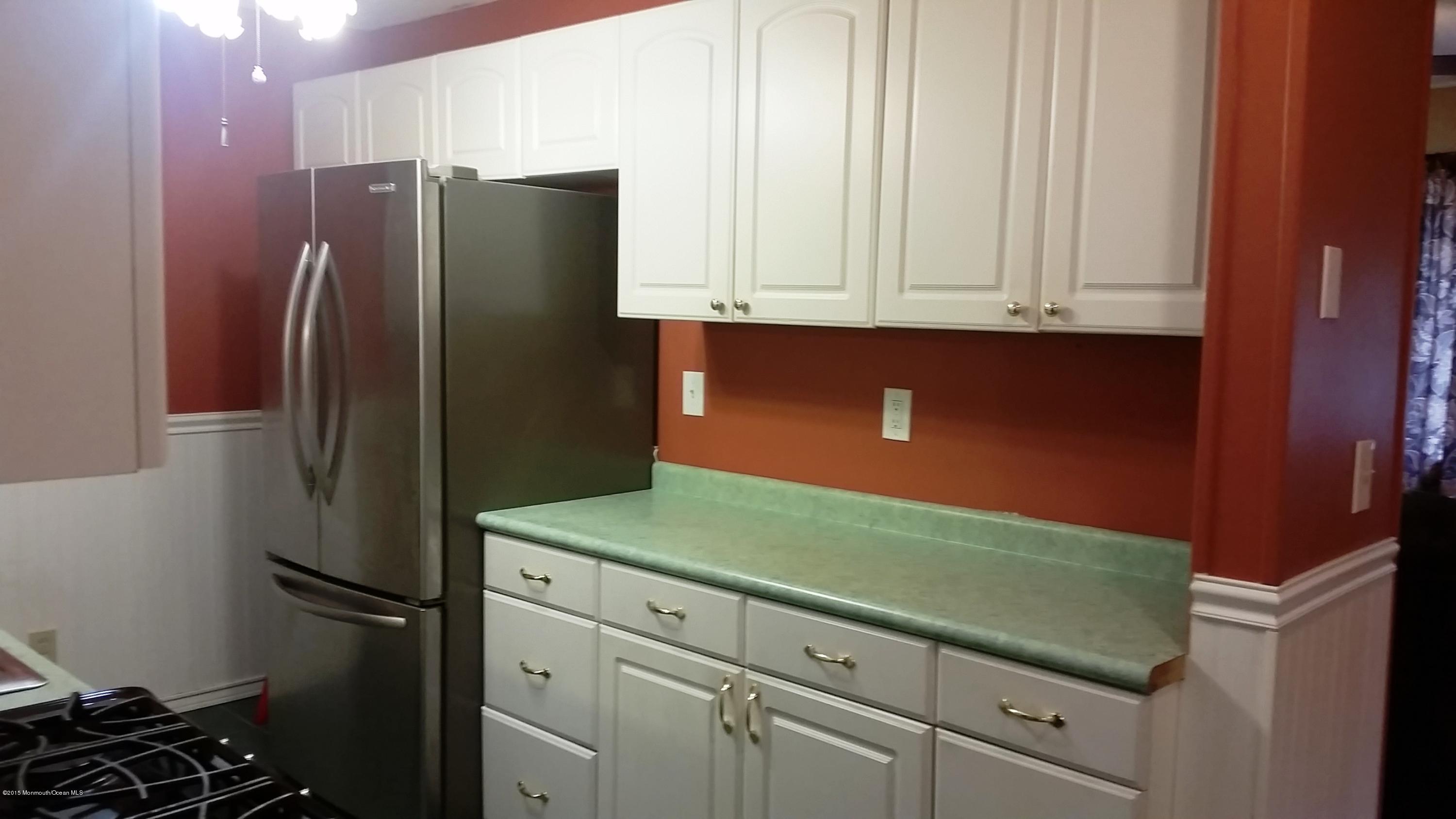 90 Stephan Road Brick, NJ 08724 - Photo 4 of 16 kitchen 1