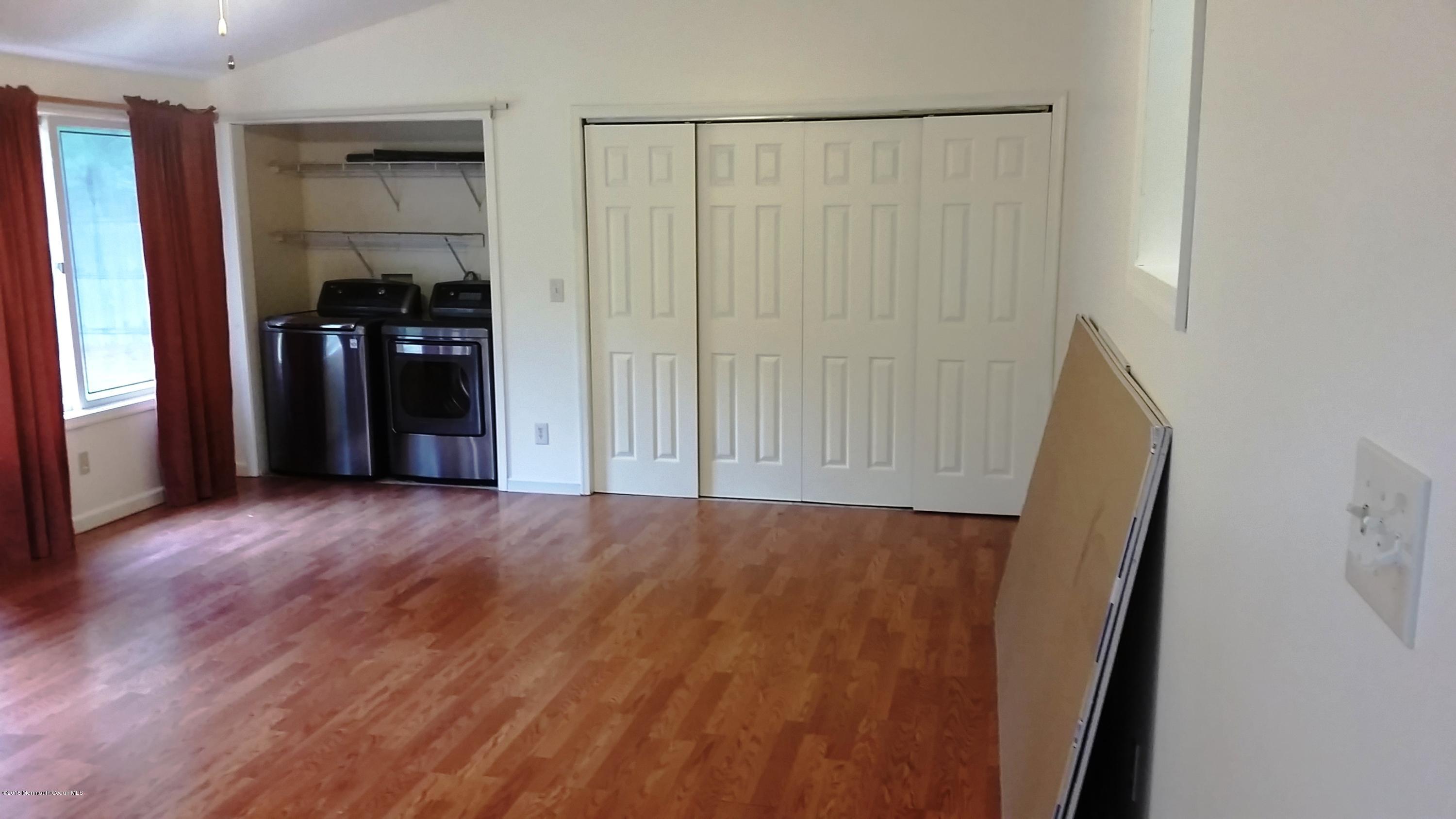 90 Stephan Road Brick, NJ 08724 - Photo 7 of 16 familyroom