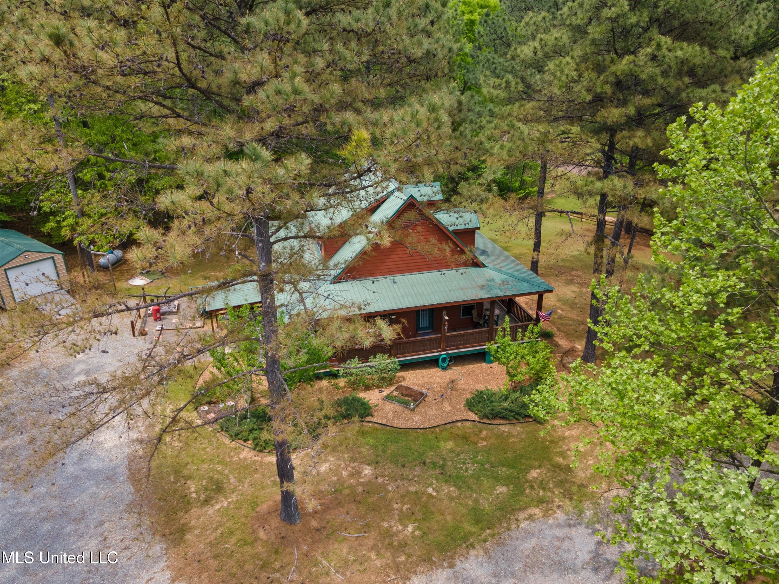 498 Chickasaw Ridge Pope, MS 38658 - Photo 6 of 43 38-DJI_0051