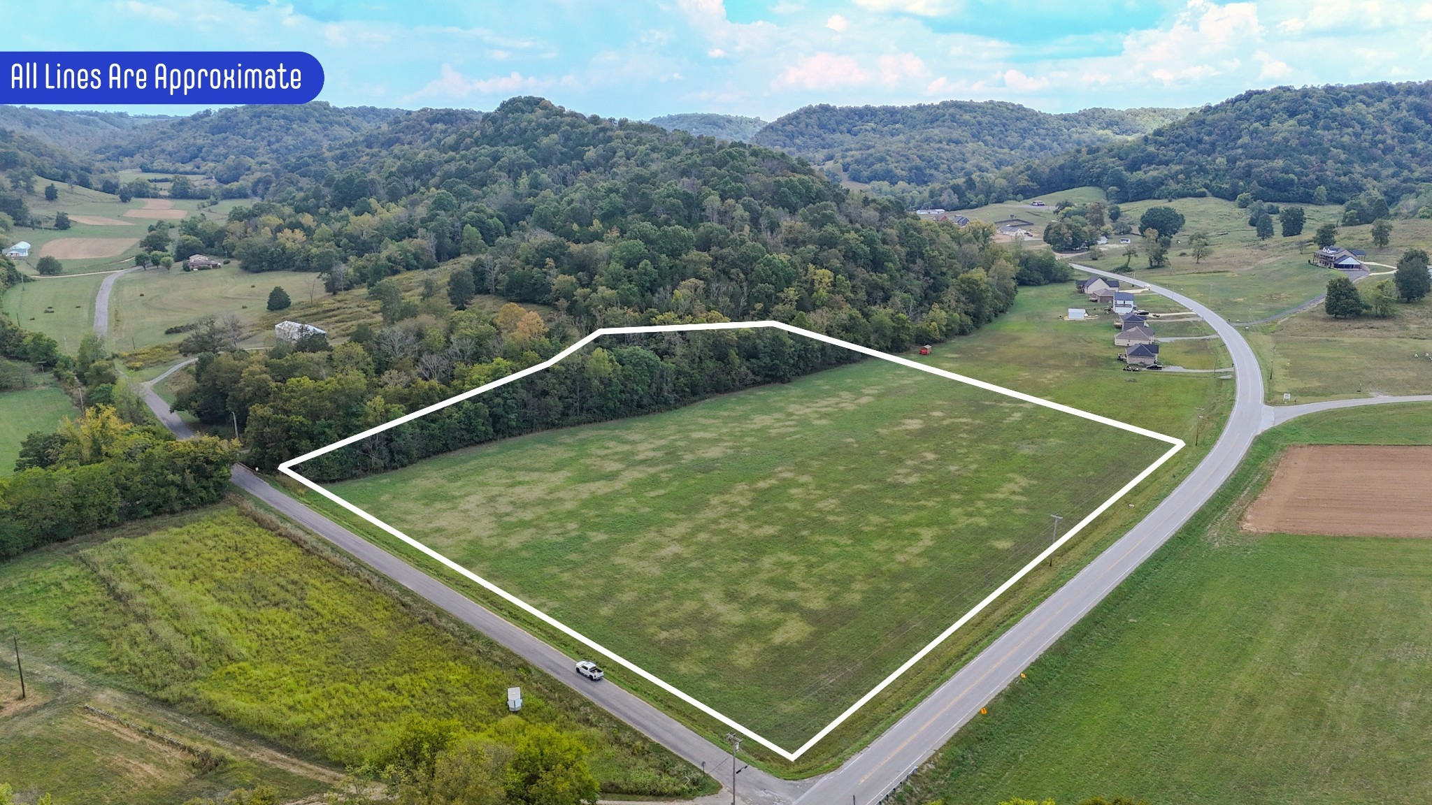 9 Hartsville Road Lafayette, TN 37083 - Photo 3 of 17 Gallery Image 3