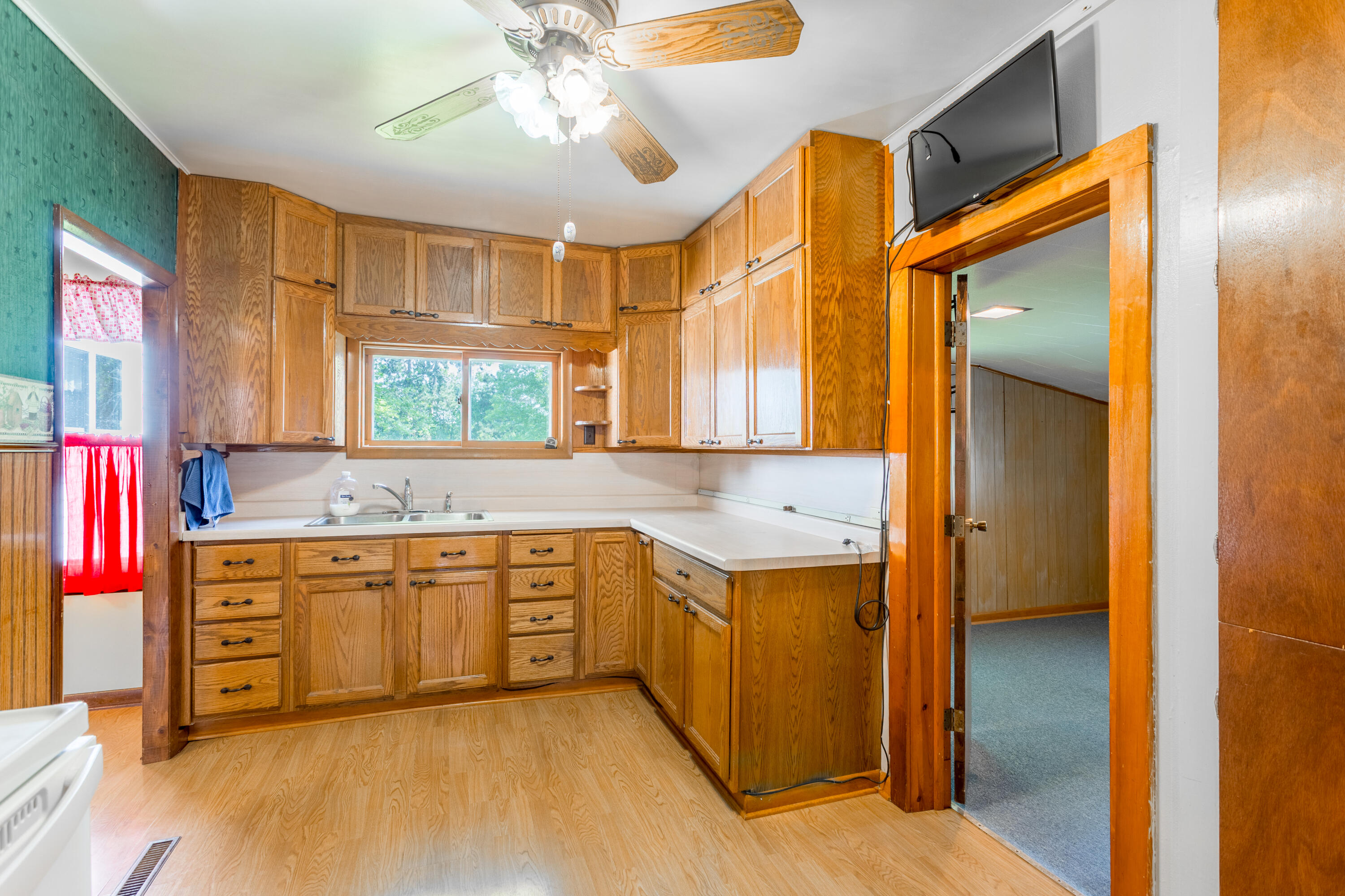 N14386 Town Line Road Cleveland, WI 54741 - Photo 20 of 50 024