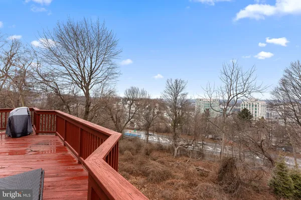 $6,500 | 1102 Riverview Lane, Conshohocken, PA 19428