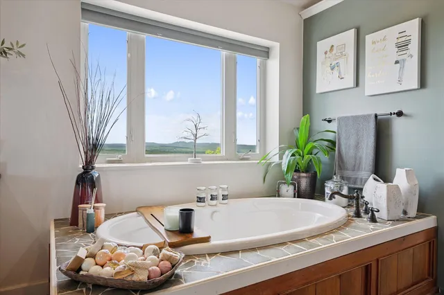 $875,000 | 33 Booberry Hill Road, Madison, ME 04950