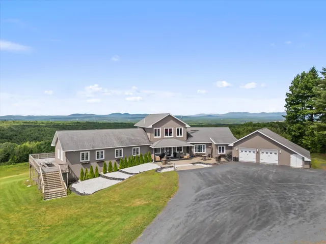 $875,000 | 33 Booberry Hill Road, Madison, ME 04950