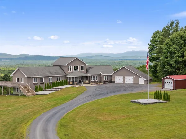 $865,000 | 33 Booberry Hill Road, Madison, ME 04950