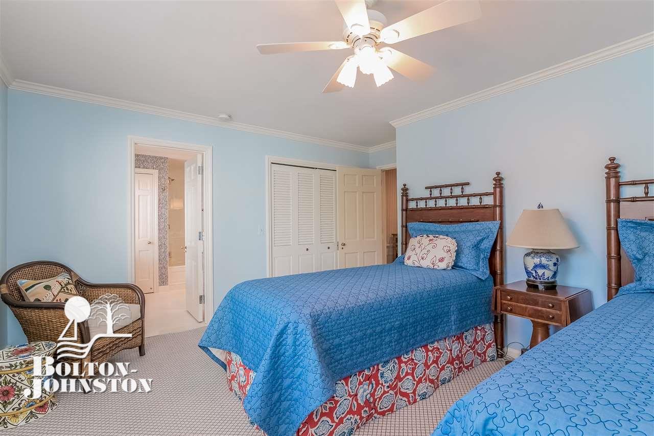 110 Touraine Road Grosse Pointe Farms, MI 48236 - Photo 41 of 68