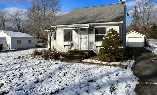 1121 Ralph Street Lansing, MI 48906 - Photo 1 of 22 1