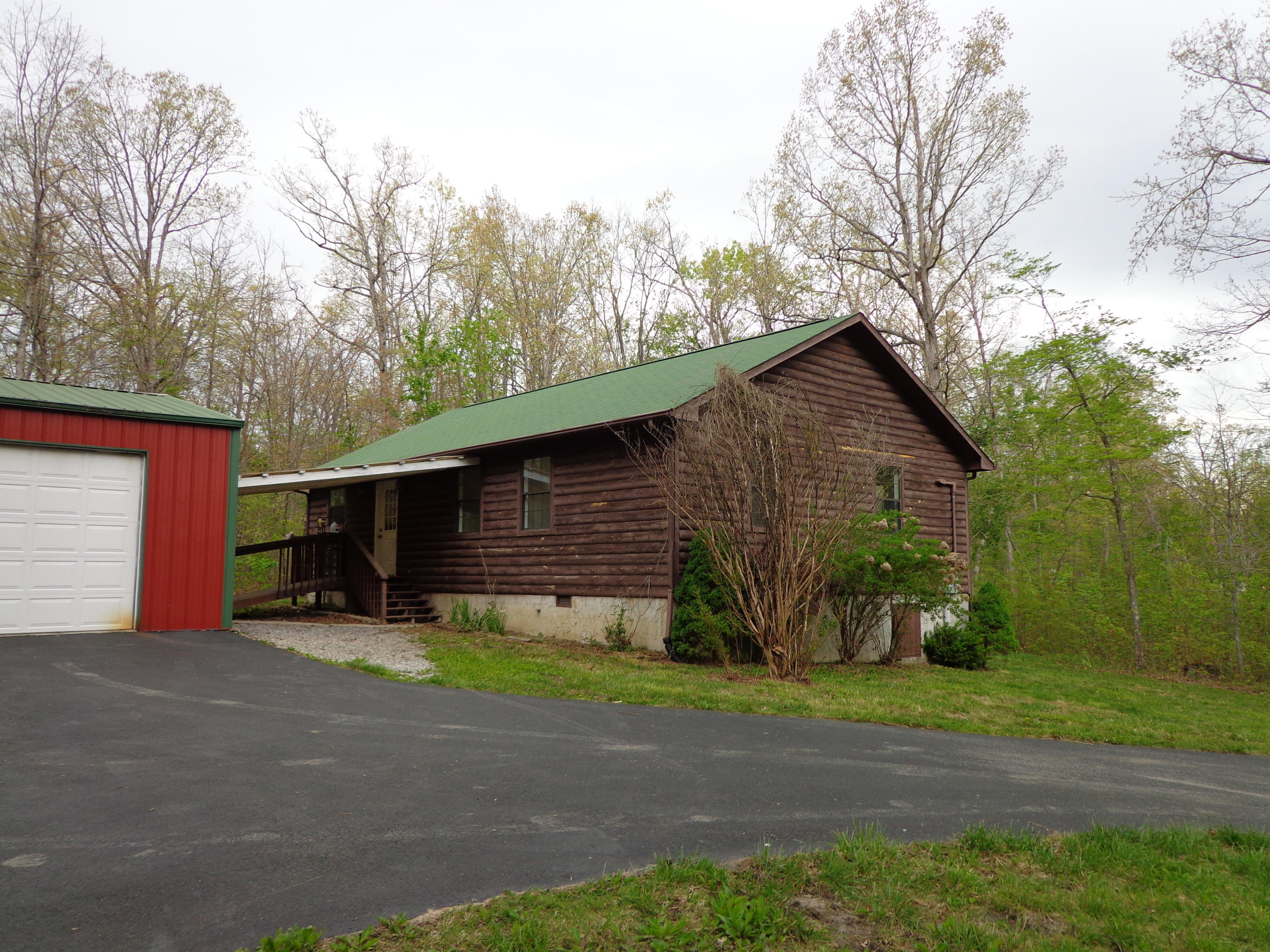 404 Dripping Springs Road Monterey, TN 38574 - Photo 3 of 18 DSC02281