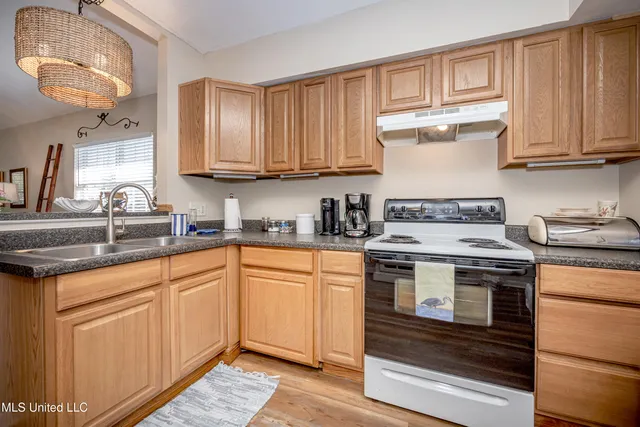 $398,000 | 443 Bills Avenue, Ocean Springs, MS 39564