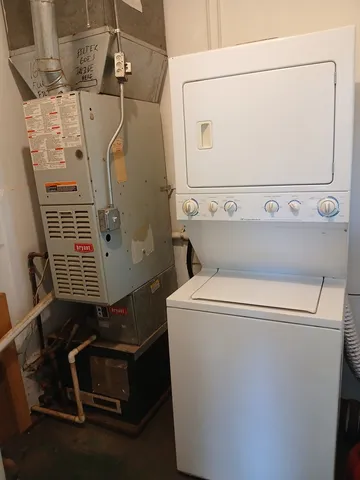 $196,000 | 112 Hazel Court, Island Lake, IL 60042