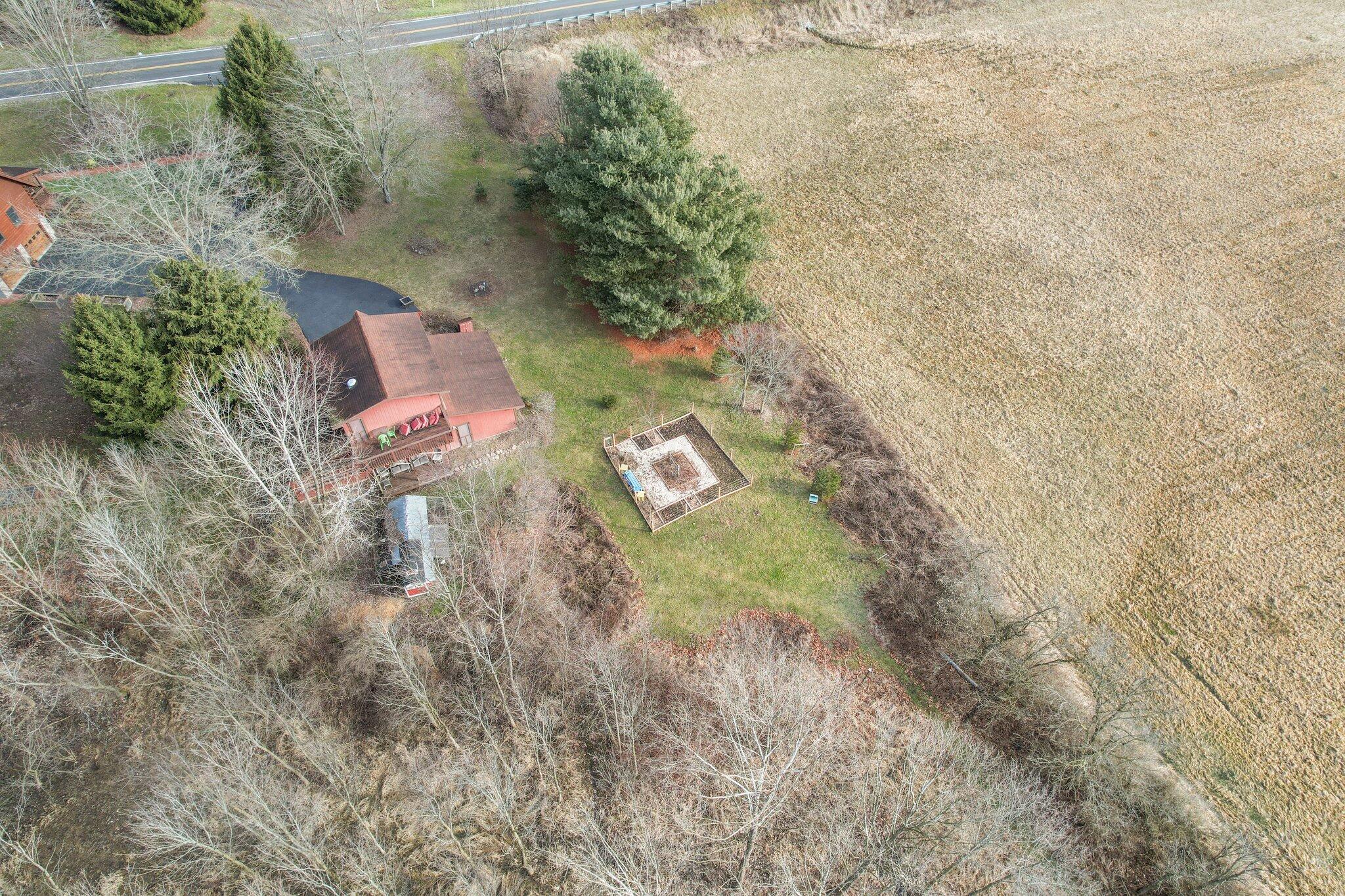 3995 Raccoon Valley Road Alexandria, OH 43001 - Photo 79 of 93 Barn, garden, and chicken coop