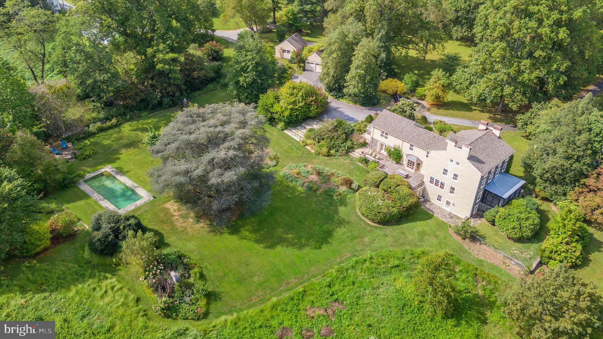 818 Burrows Run Road Chadds Ford, PA 19317 - Photo 3 of 90