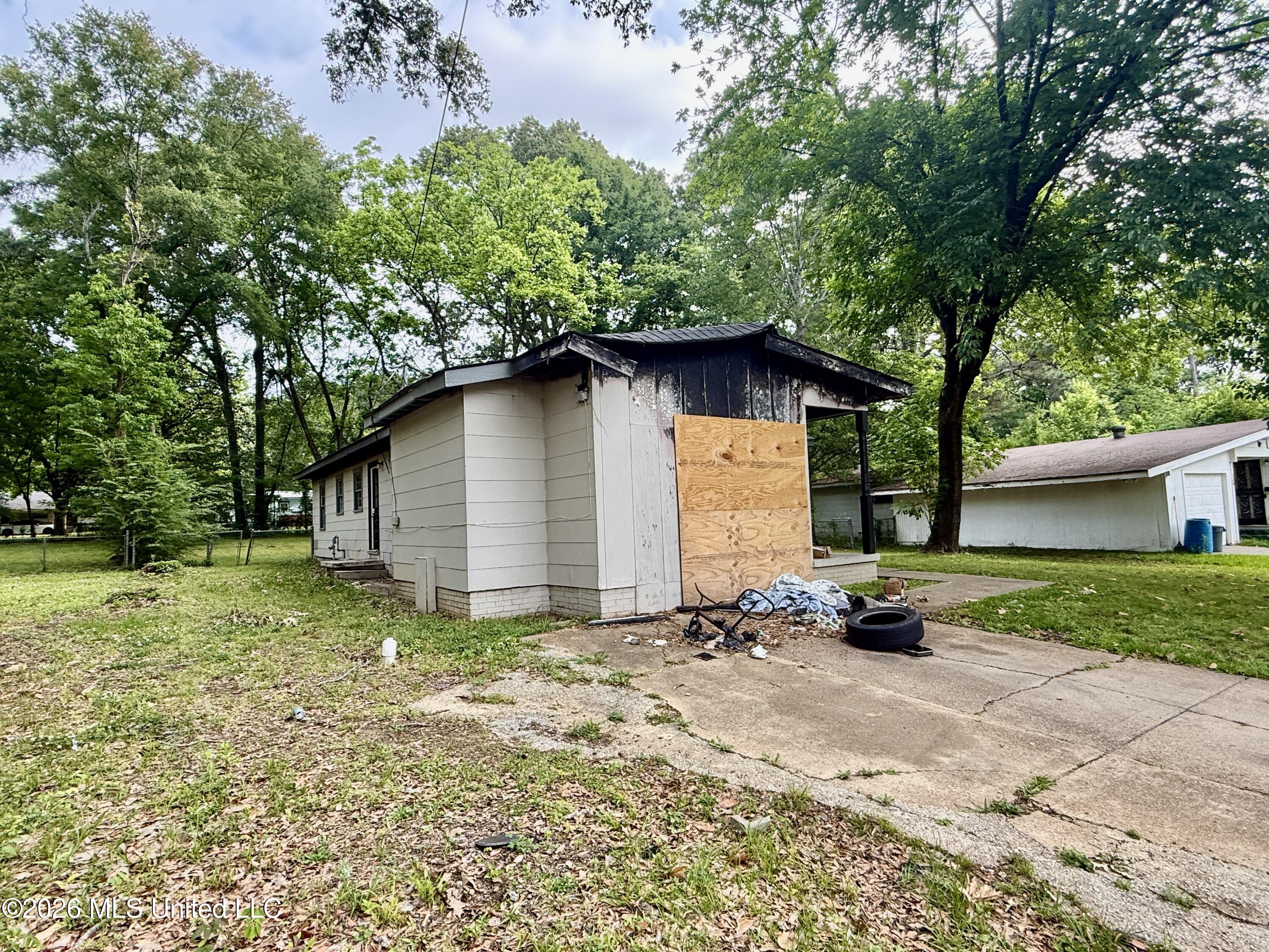 130 Wacker Drive Jackson, MS 39206 - Photo 2 of 14 IMG_7615
