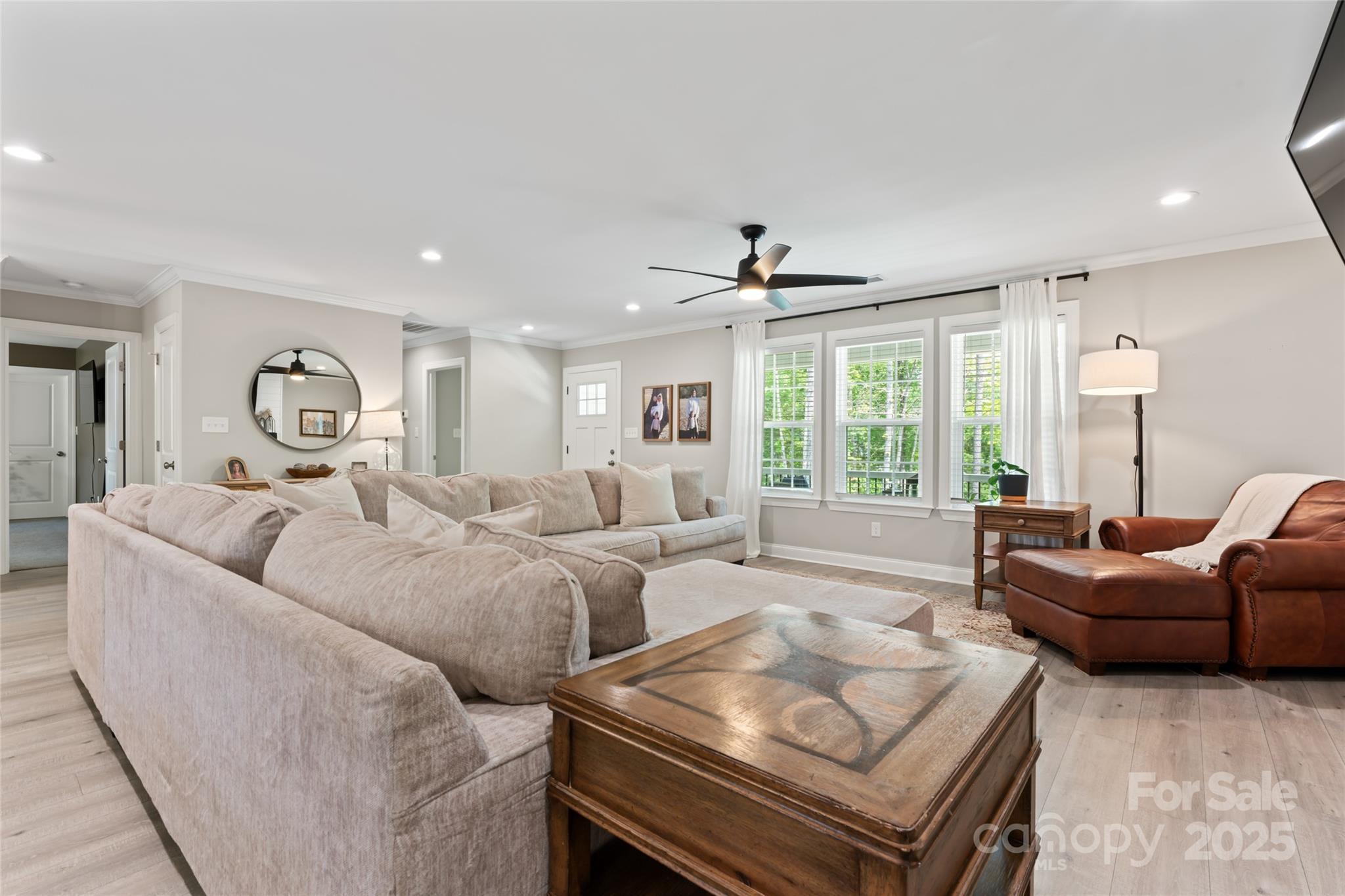 4008 Cypress Circle Lancaster, SC 29720 - Photo 7 of 33 a living room with furniture