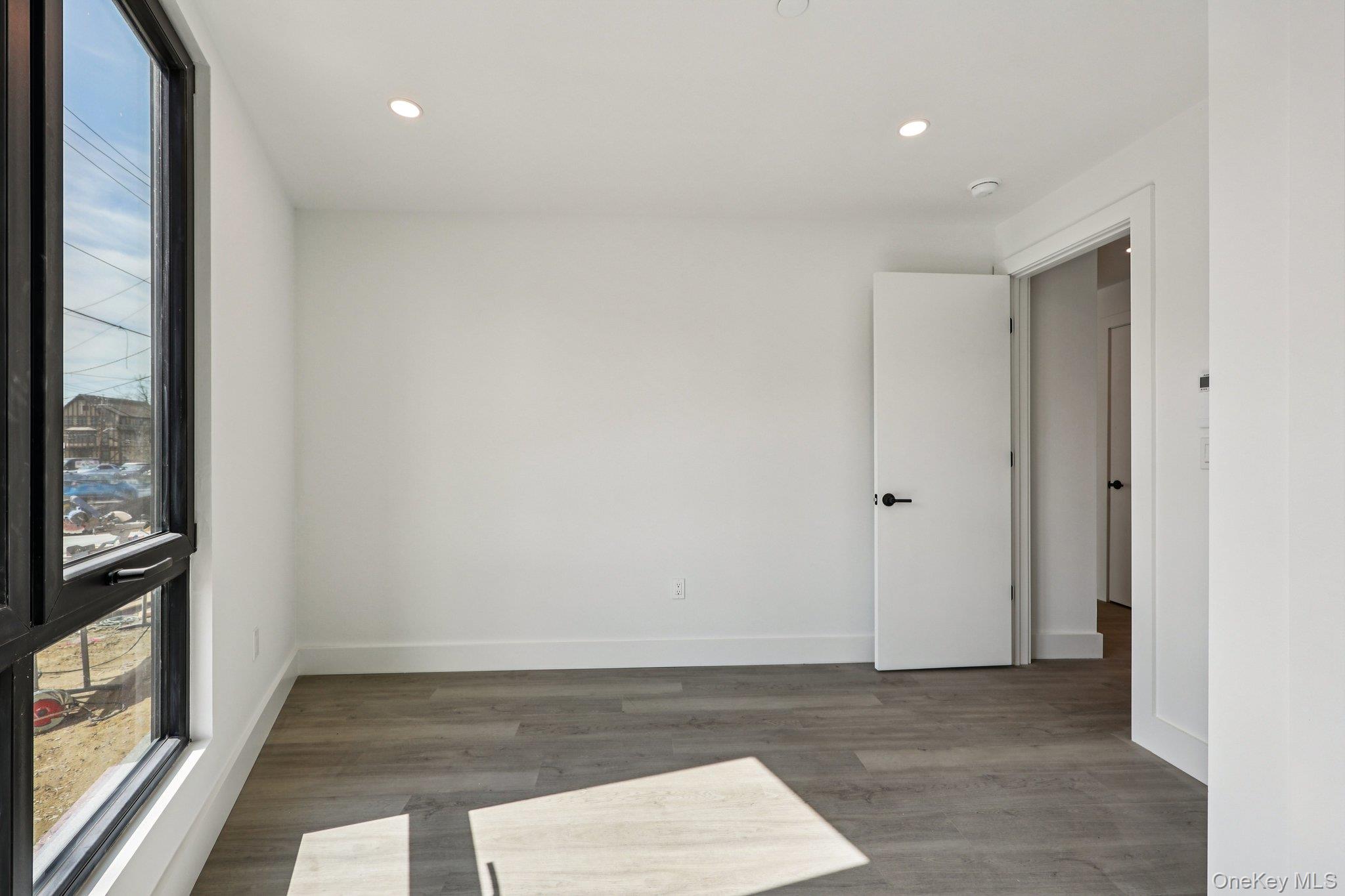325 Manville Road, Unit 202 Pleasantville, NY 10570 - Photo 23 of 38