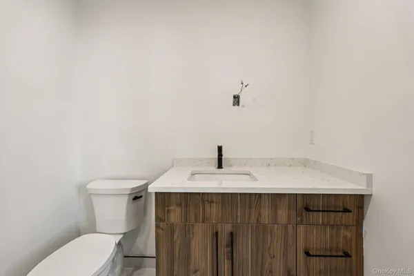 $5,100 | 325 Manville Road, Unit 202, Pleasantville, NY 10570