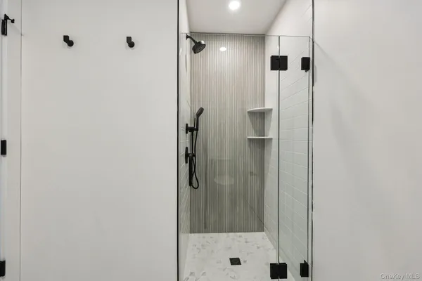 $5,100 | 325 Manville Road, Unit 202, Pleasantville, NY 10570