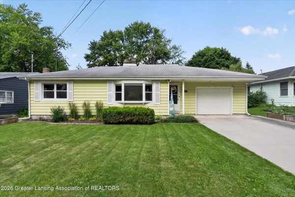 $224,000 | 928 Robins Road, Lansing, MI 48917
