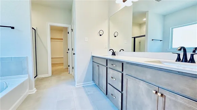 $2,075 | 42468 North Falcon Drive, Ponchatoula, LA 70454