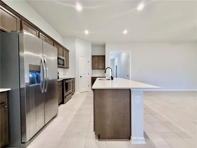 $2,075 | 42468 North Falcon Drive, Ponchatoula, LA 70454