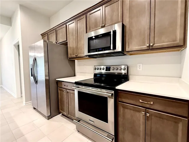 $2,075 | 42468 North Falcon Drive, Ponchatoula, LA 70454