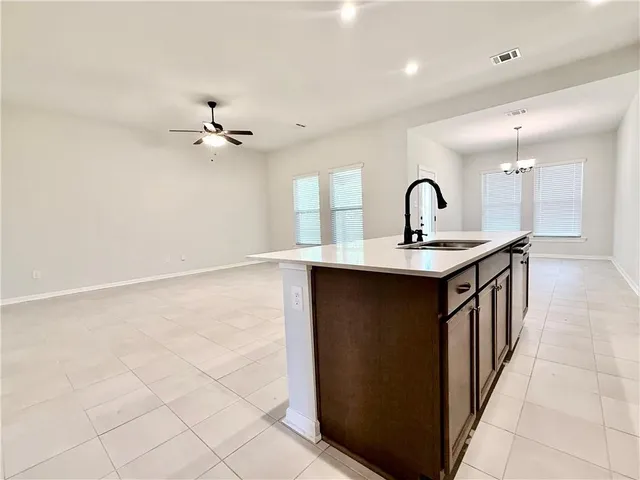 $2,075 | 42468 North Falcon Drive, Ponchatoula, LA 70454