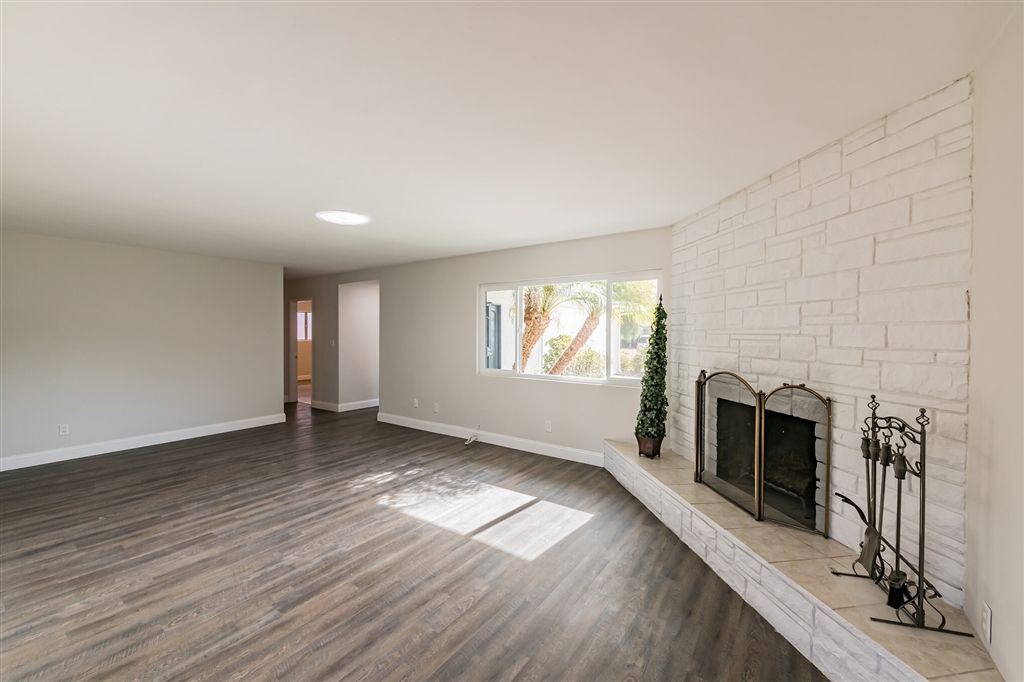 13702 Somerset Road Poway, CA 92064 - Photo 2 of 25