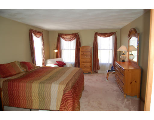 5 Richard Road Hopedale, MA 01747 - Photo 8 of 11 Gallery Image 8