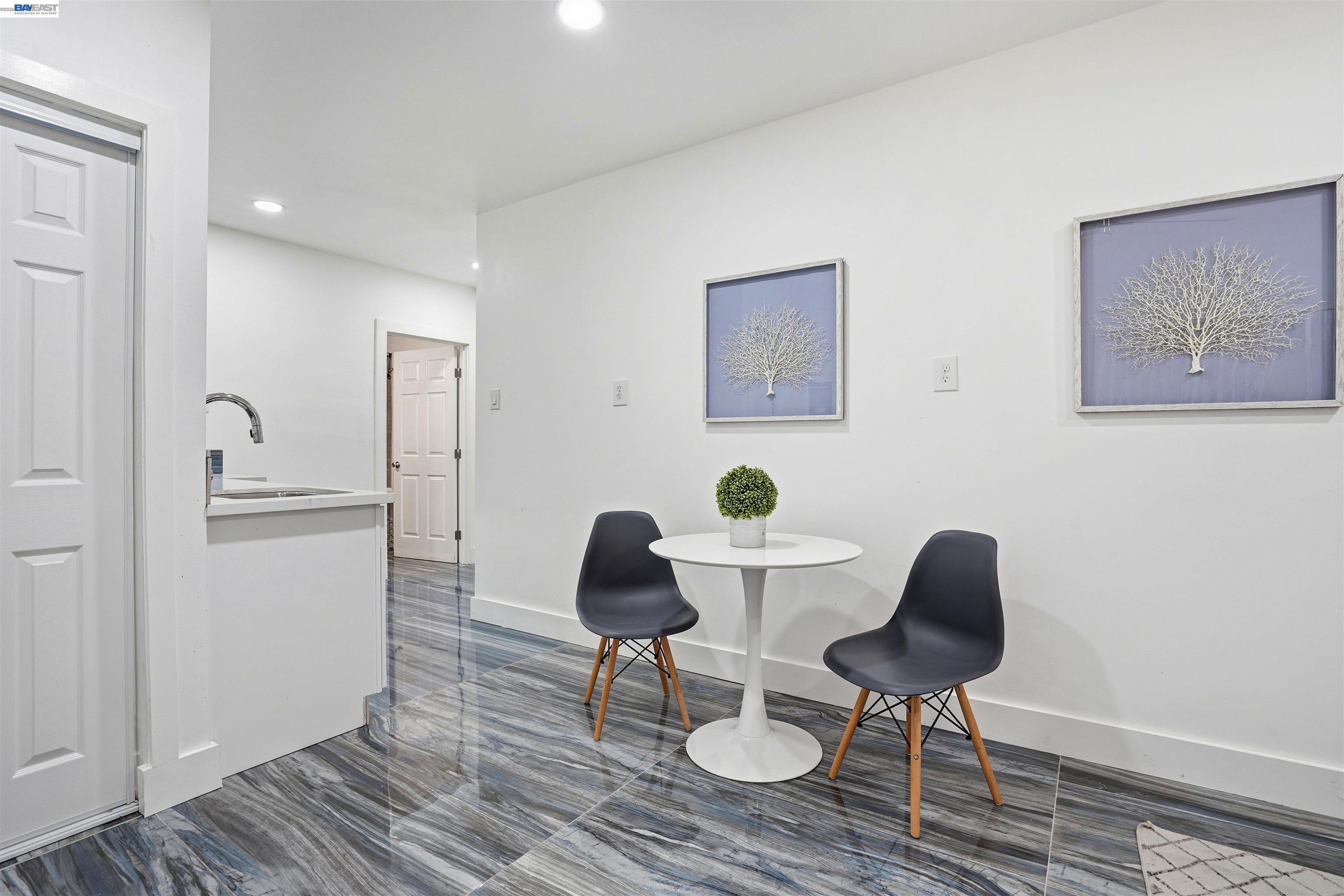 3910 Oak Hill Road Oakland, CA 94605 - Photo 18 of 28