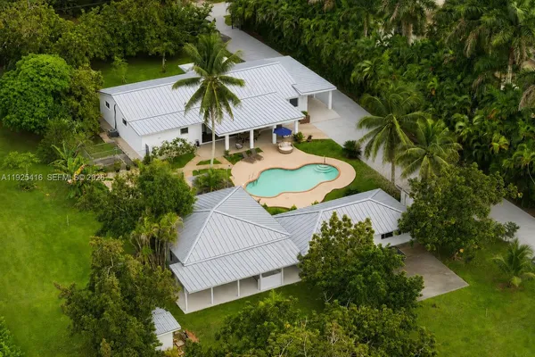 $1,595,000 | 20450 Southwest 198th Avenue, Miami, FL 33187