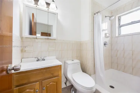 $1,595,000 | 20450 Southwest 198th Avenue, Miami, FL 33187