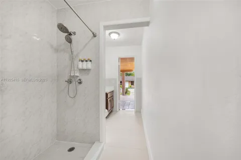 $1,595,000 | 20450 Southwest 198th Avenue, Miami, FL 33187
