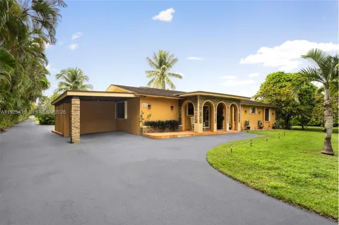 $1,595,000 | 20450 Southwest 198th Avenue, Miami, FL 33187