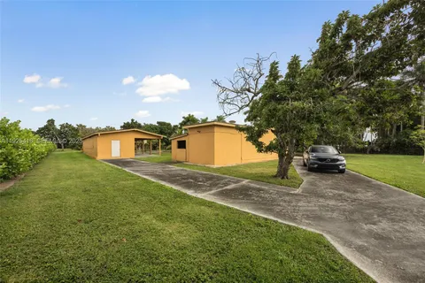 $1,700,000 | 20450 Southwest 198th Avenue, Miami, FL 33187