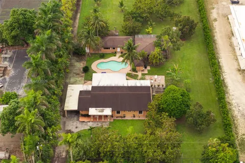 $1,595,000 | 20450 Southwest 198th Avenue, Miami, FL 33187