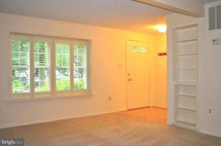 11510 Underoak Court Reston, VA 20191 - Photo 26 of 30 Living Room #3