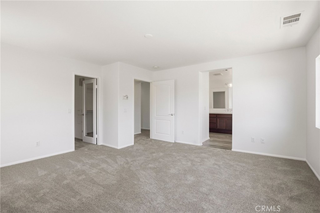 31598 Six Rivers Court Temecula, CA 92592 - Photo 25 of 43 a view of an empty room