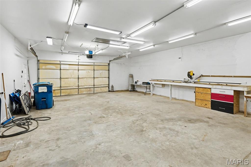 334 Silver Street Bethalto, IL 62010 - Photo 6 of 37