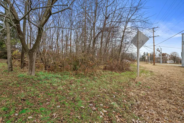 $139,000 | 6 6 Mile Road, Caledonia, WI 53126