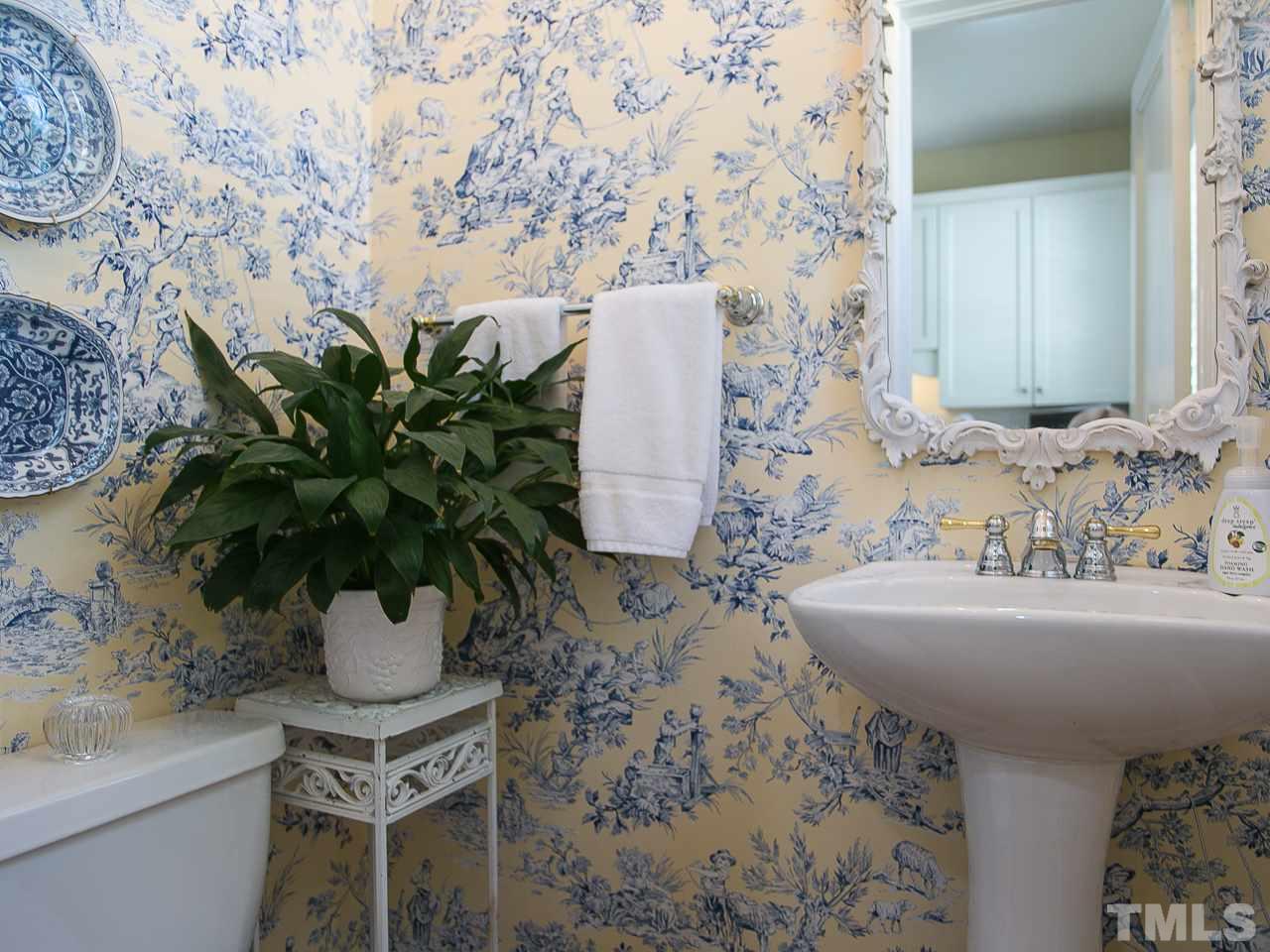 2513 Kenmore Drive Raleigh, NC 27608 - Photo 11 of 23 Gallery Image 11