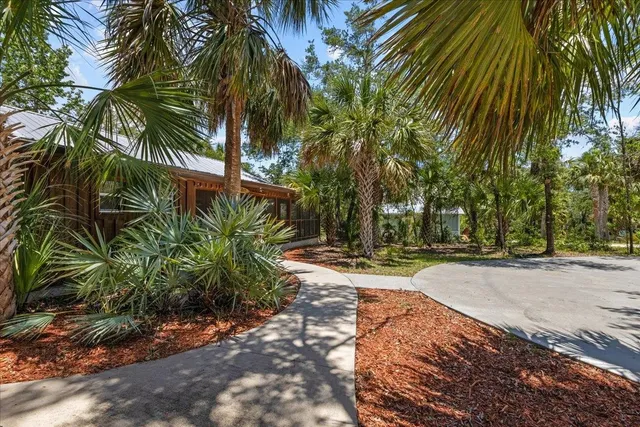 $329,000 | 1815 Northeast Mabels Avenue, Steinhatchee, FL 32359