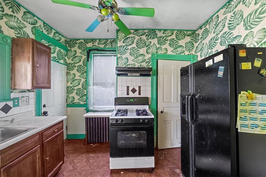 2627 Ellis Street Pittsburgh, PA 15214 - Photo 12 of 23