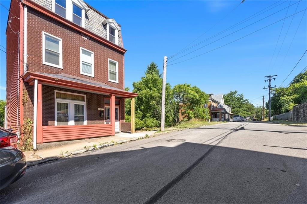 2627 Ellis Street Pittsburgh, PA 15214 - Photo 2 of 23