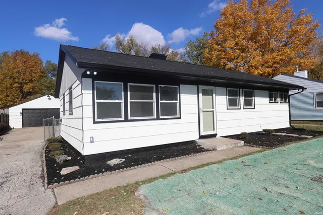 $184,900 | 19627 Southland Avenue, South Bend, IN 46614