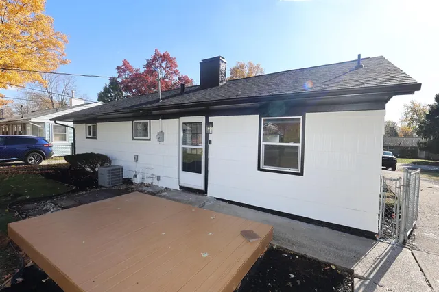 $184,900 | 19627 Southland Avenue, South Bend, IN 46614