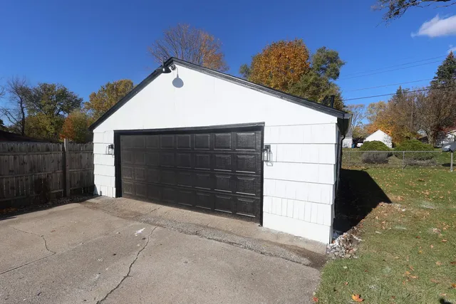 $184,900 | 19627 Southland Avenue, South Bend, IN 46614