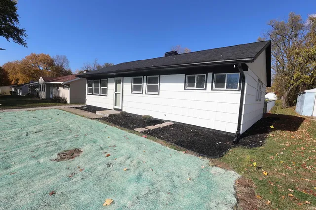 $184,900 | 19627 Southland Avenue, South Bend, IN 46614
