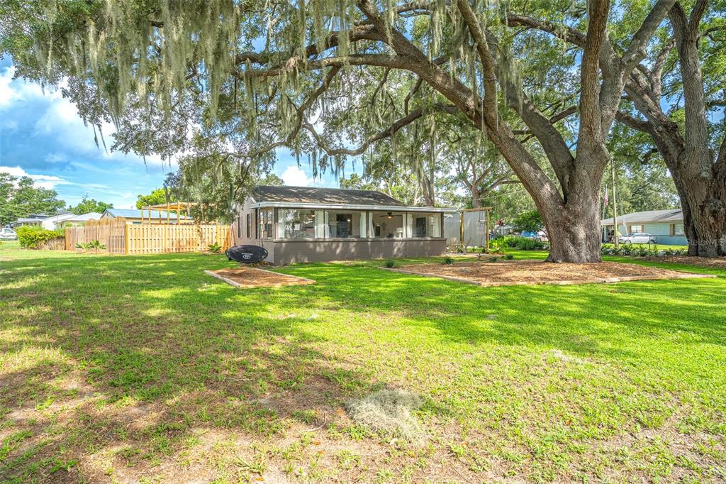 310 Rico Way Auburndale, FL 33823 - Photo 38 of 41