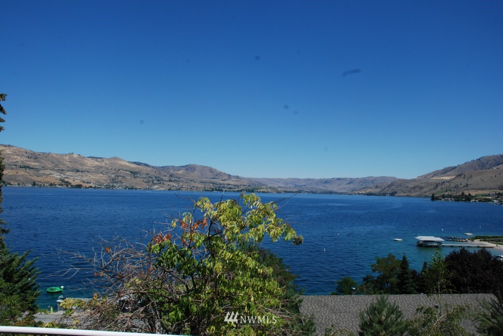 1952 South Lakeshore Road Chelan, WA 98816 - Photo 18 of 24 Gallery Image 18