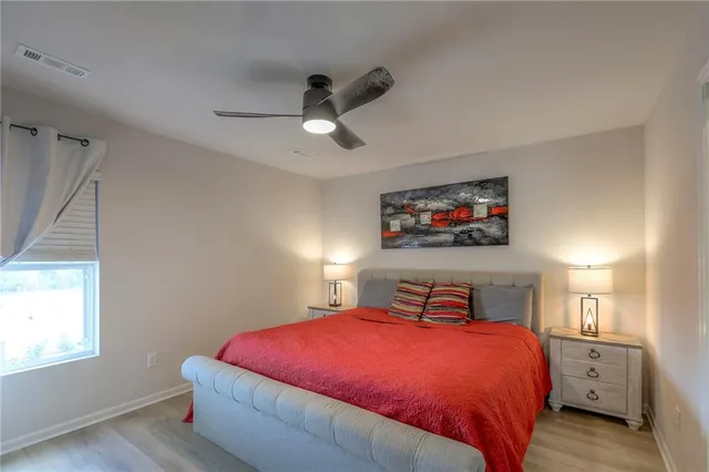 $289,900 | 435 East Park Hill Drive, Tonganoxie, KS 66086